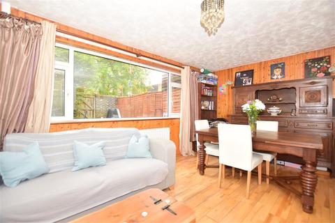 19 Foxglove Close, Edenbridge, TN8 6DJ