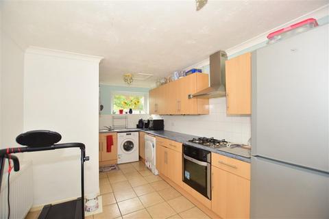 19 Foxglove Close, Edenbridge, TN8 6DJ