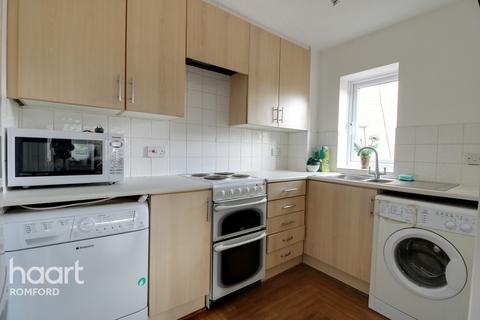 28 Marwell Close, Romford, RM1 2TE