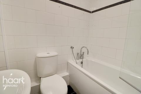 28 Marwell Close, Romford, RM1 2TE