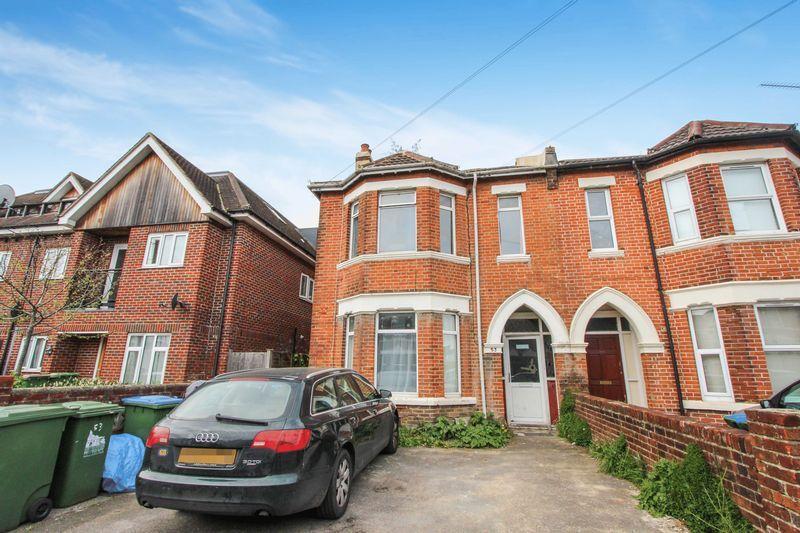 Arthur Road, Southampton 6 bed semidetached house £365,000