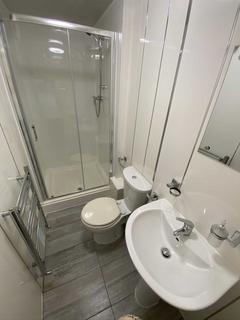 3 bedroom flat to rent, Wellington Road, Fallowfield