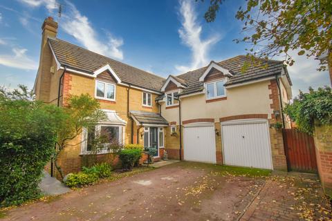 45 Poplar Drive, Hutton, Brentwood, CM13 1YU