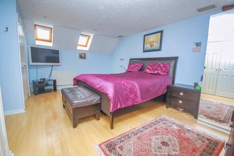 45 Poplar Drive, Hutton, Brentwood, CM13 1YU