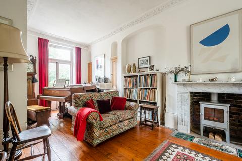 1 Malvern Road, London, E8 3LT