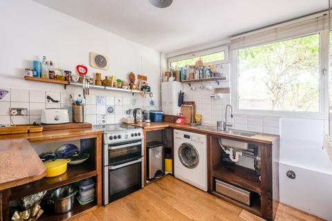 5a Brownlow Road, London, E8 4NS