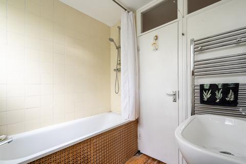 5a Brownlow Road, London, E8 4NS