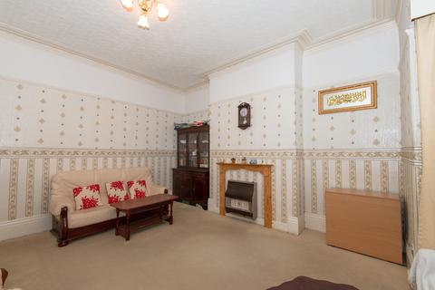 88 Harehills Avenue, Leeds, LS8 4EX