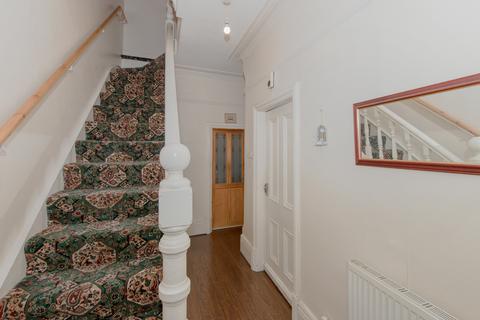 88 Harehills Avenue, Leeds, LS8 4EX