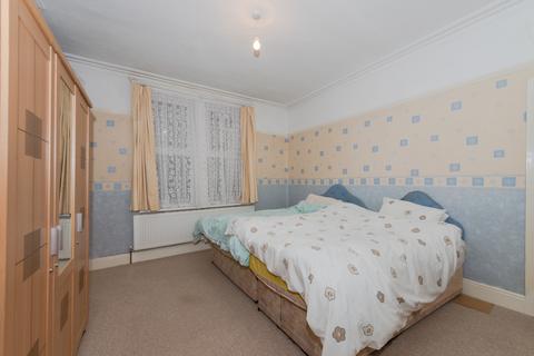 88 Harehills Avenue, Leeds, LS8 4EX