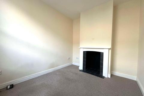 2 bedroom terraced house to rent, Esslemont Road, Southsea Unfurnished