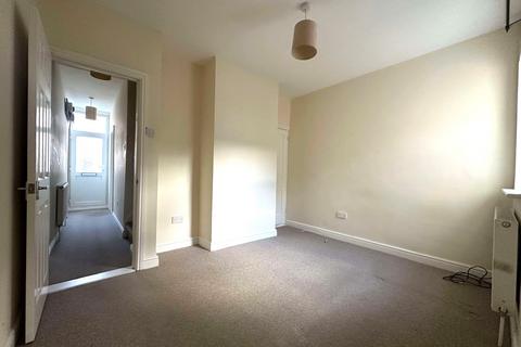 2 bedroom terraced house to rent, Esslemont Road, Southsea Unfurnished