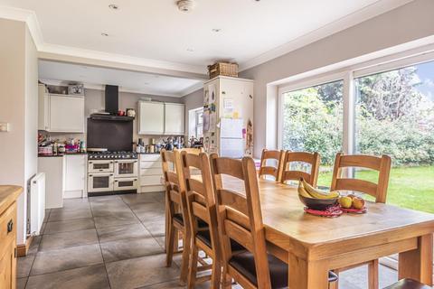 6 Bramwell Close, Sunbury-on-thames, TW16 5PU