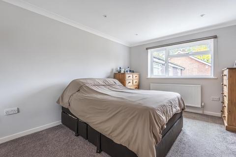 6 Bramwell Close, Sunbury-on-thames, TW16 5PU