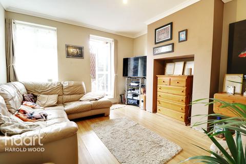 2, Upton House Barnstaple Road, Romford, RM3 7UR