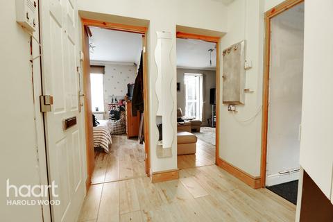 2, Upton House Barnstaple Road, Romford, RM3 7UR