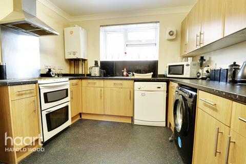 2, Upton House Barnstaple Road, Romford, RM3 7UR