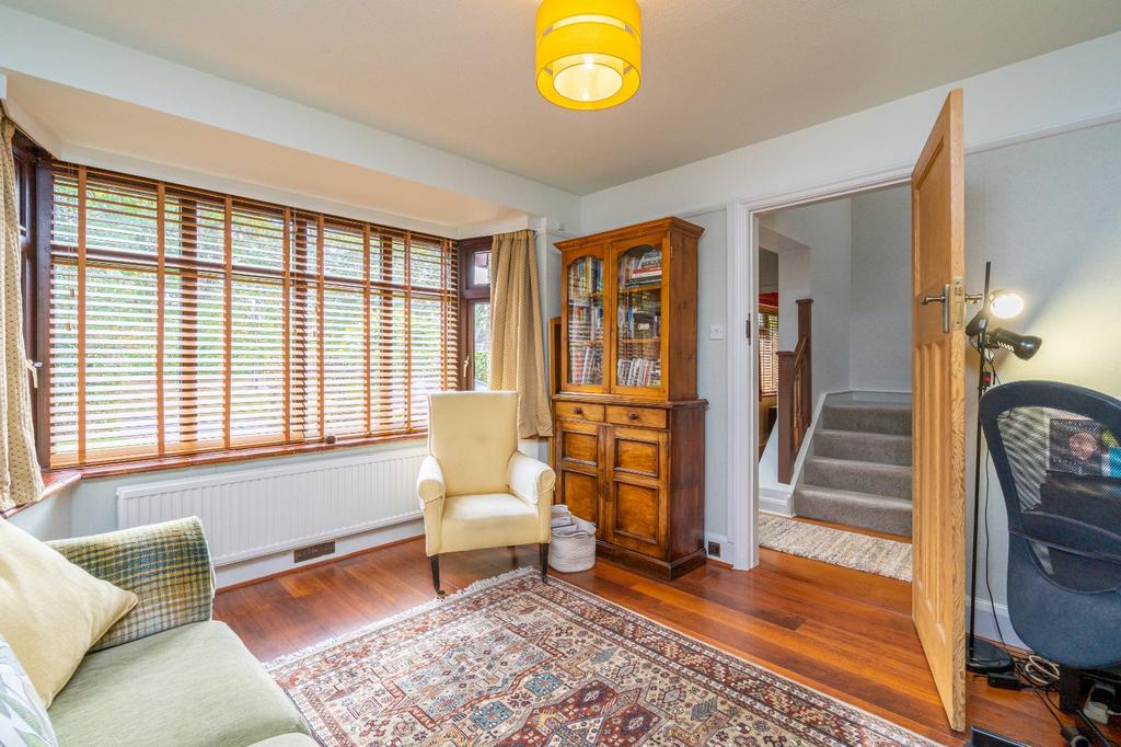 Joiners Lane, Chalfont St Peter, Buckinghamshire 3 bed detached house