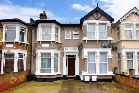 68a Courtland Avenue, Ilford, IG1 3DP