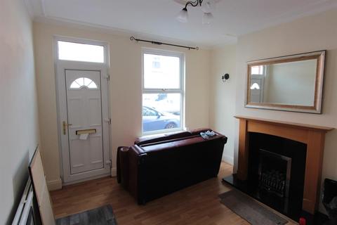 3 bedroom terraced house to rent - Buttermere Road, Sheffield, S7 2AX