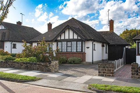 31 Samuels Drive, Thorpe Bay, Southend-on-sea, SS1 3PR