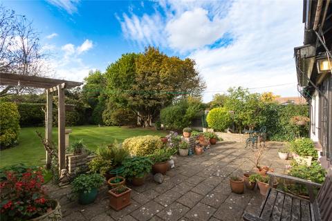 31 Samuels Drive, Thorpe Bay, Southend-on-sea, SS1 3PR