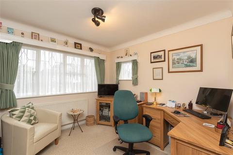 31 Samuels Drive, Thorpe Bay, Southend-on-sea, SS1 3PR