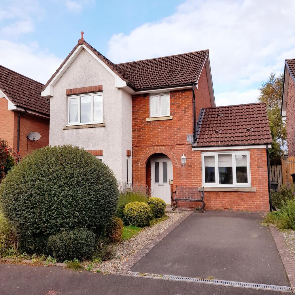 66 Barnhill Road, DUMFRIES, DG2 9HR 3 bed detached house £162,000