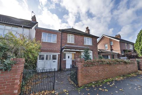 14 Askham Grove, York, YO24 3HE