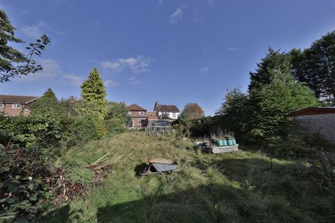 14 Askham Grove, York, YO24 3HE