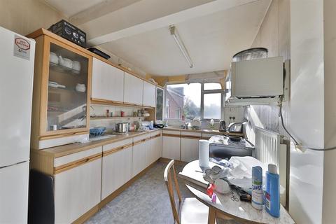 14 Askham Grove, York, YO24 3HE