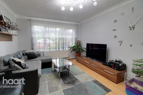 53 Birch Road, Headley Down, Bordon, GU35 8BN