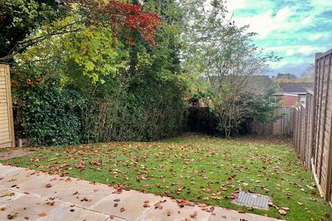 71a Chalcombe Avenue, Northampton, NN2 8LB