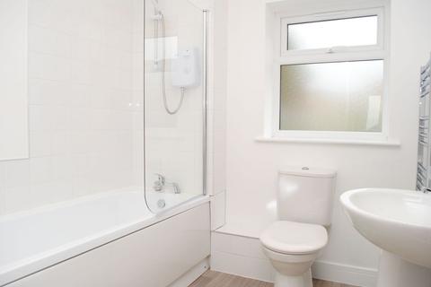71a Chalcombe Avenue, Northampton, NN2 8LB