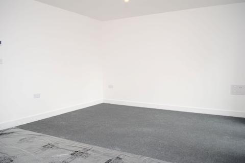 71a Chalcombe Avenue, Northampton, NN2 8LB