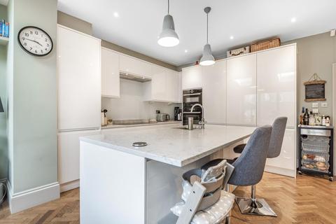 33 Aldren Road, London, SW17 0JT