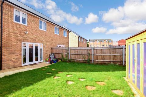 8 Barchamber Way, Gravesend, DA12 2FA
