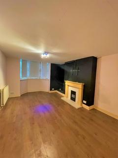 2 bedroom flat to rent, 13- 14 Marine Parade, Brighton, BN2