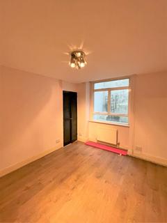 2 bedroom flat to rent, 13- 14 Marine Parade, Brighton, BN2