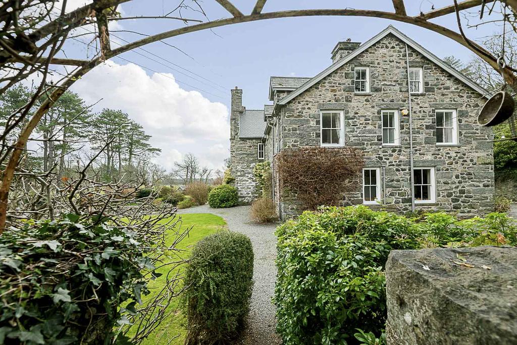 Historic Country House & Portfolio of Properties, Snowdonia National