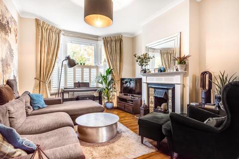 25 Kingsley Road, London, SW19 8HF