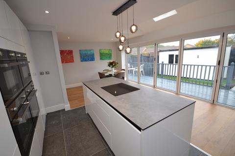 34 Lancer Way, Billericay, CM12 0XA