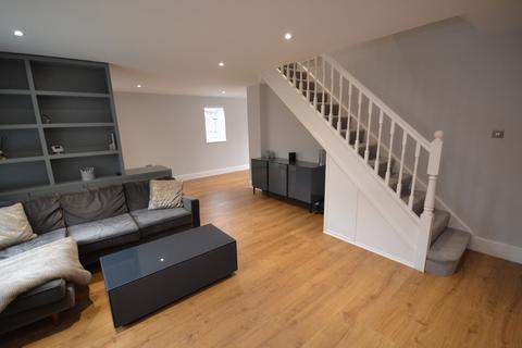 34 Lancer Way, Billericay, CM12 0XA