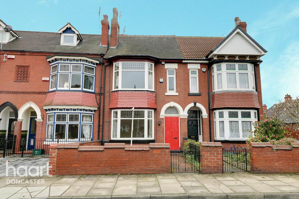 Buckingham Road, Doncaster 3 bed semidetached house £200,000