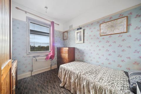 18 Boston Vale, London, W7 2AP