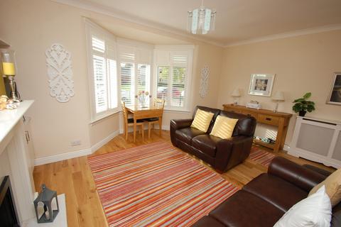 156 Ladykirk Drive, Glasgow, G52 2NX