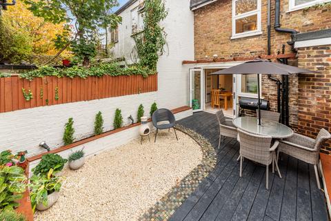 5 Couthurst Road, London, SE3 8TN