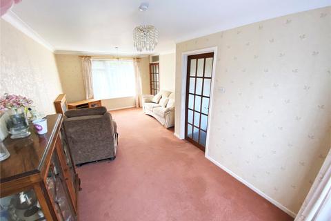 19 Selkirk Close, Merley, Wimborne, BH21 1TN