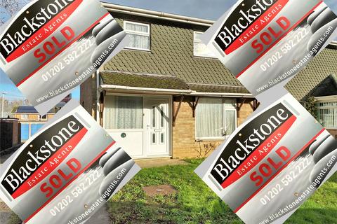 19 Selkirk Close, Merley, Wimborne, BH21 1TN