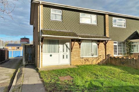 19 Selkirk Close, Merley, Wimborne, BH21 1TN